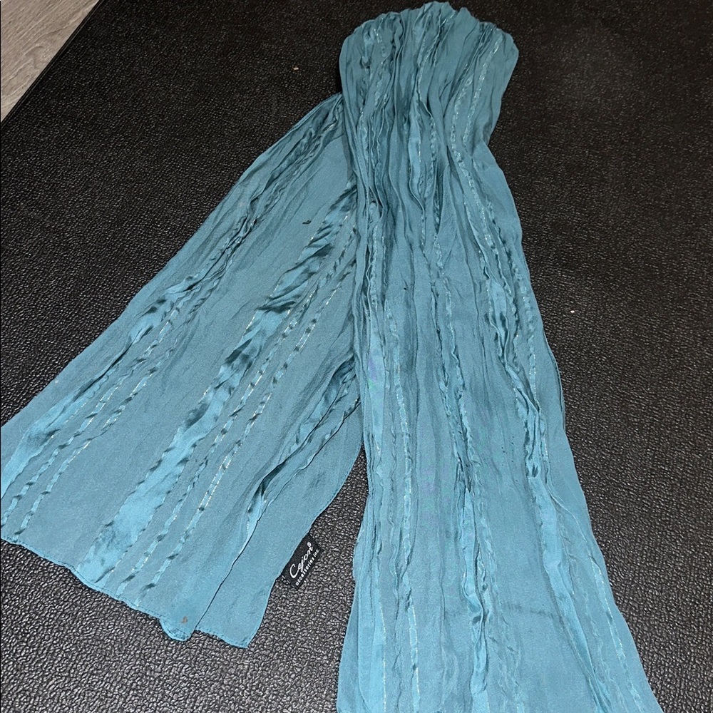 Assortment of 4 scarves - Picture 9 of 11